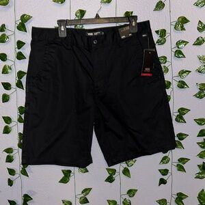 Size 34 Black cargo pants, Vans Men’s, NEW W TAGS